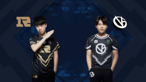 弗里茨依然 弗里茨依然