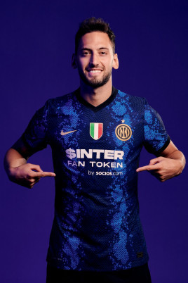 边路助攻的 边路助攻的